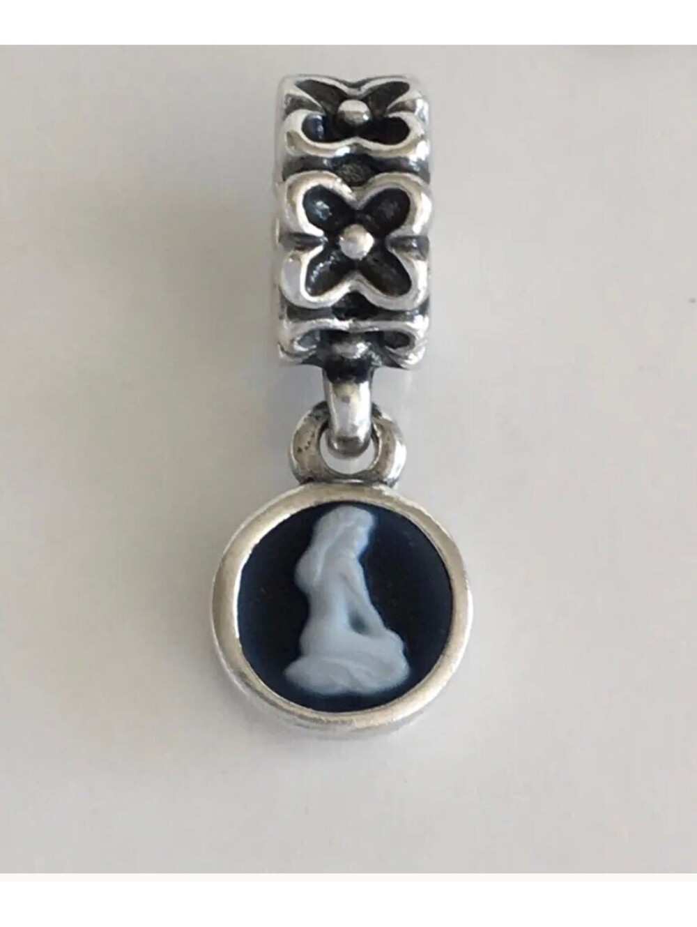 Pandora Sterling Sliver 925 Ale Virgo Zodiac Cameo Dangle retired bead charm